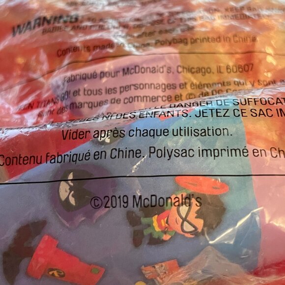 DC Comics Teen Titans Go! Starfire Starbolt Launcher SEALED 2019  (SKU:82TO) - Picture 5 of 5